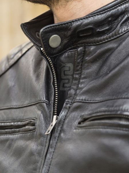 Come pulire la giacca in pelle?