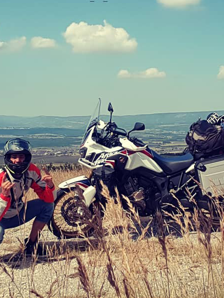 Stefano, la sua Africa Twin e la Spagna